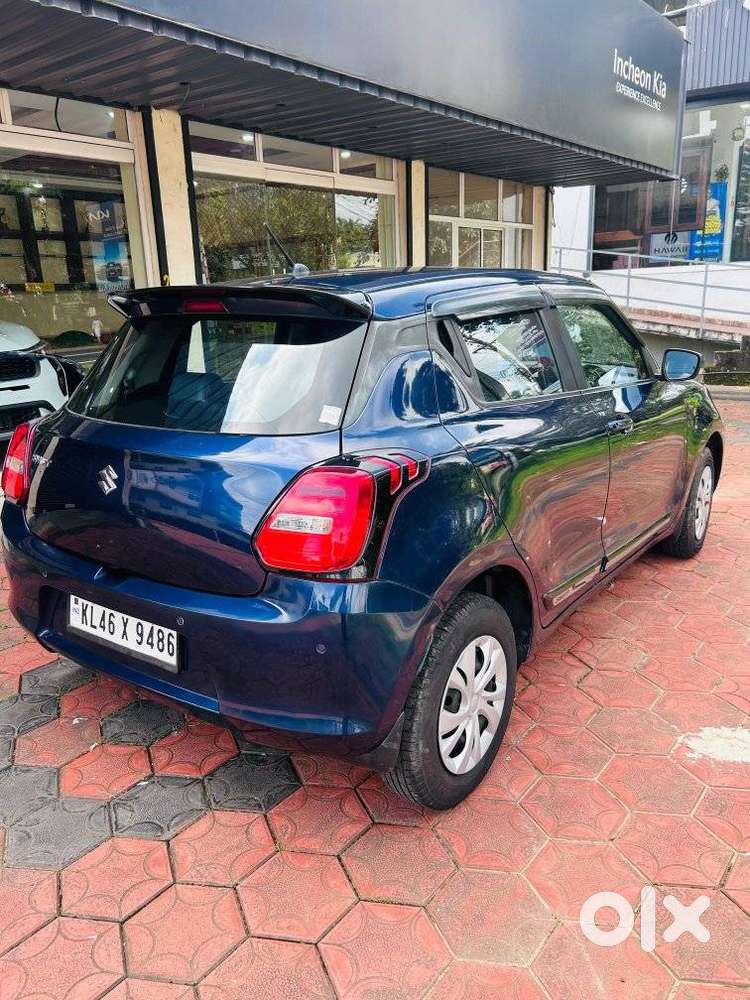 Maruti Suzuki Swift Vxi + Manual, 2022, Petrol