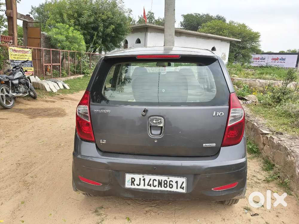 Hyundai I10 Sportz 2012