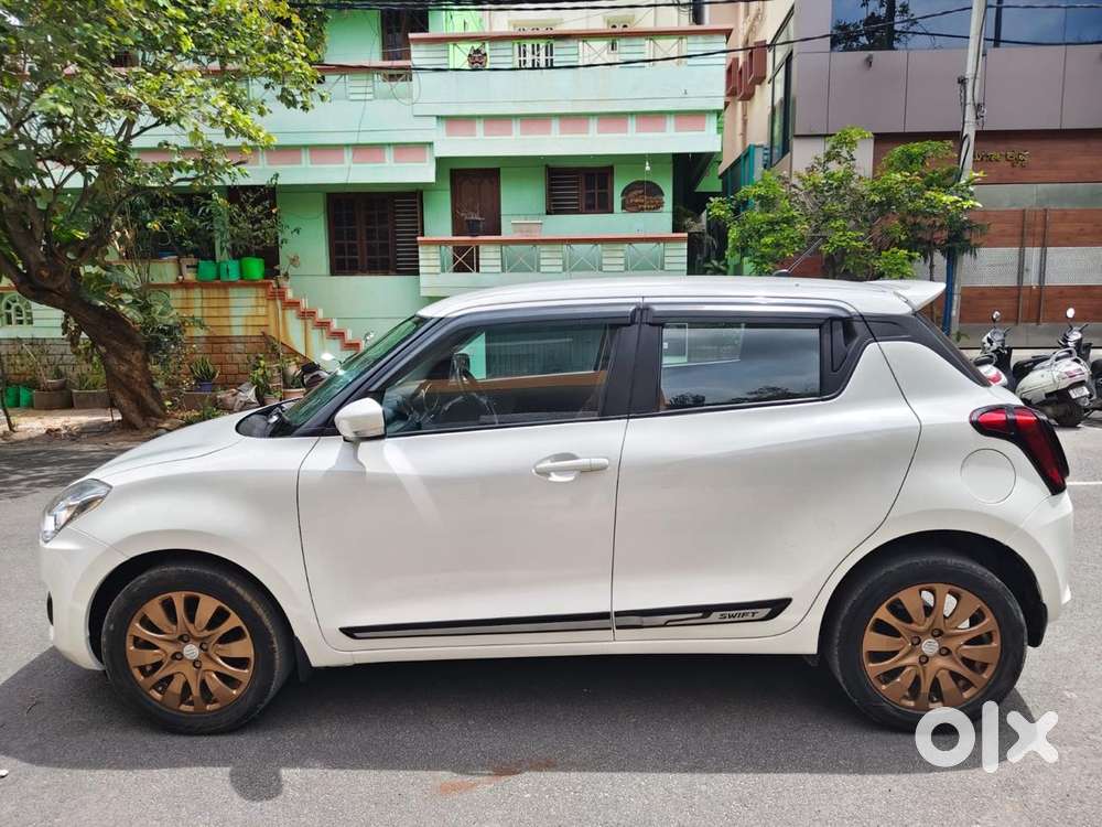 Maruti Suzuki Swift Vxi + Manual, 2020, Petrol