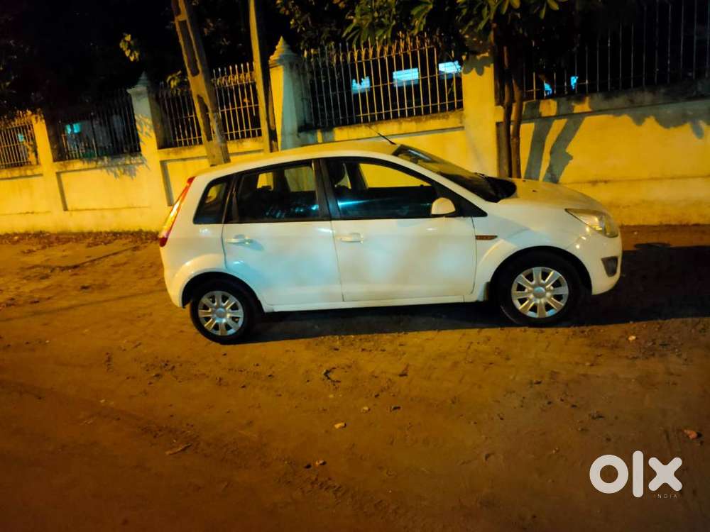 Ford Figo Titanium 2013 Diesel