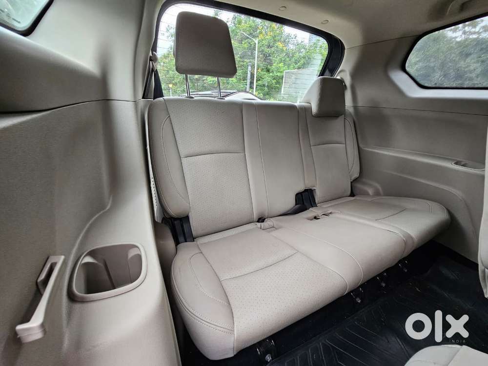 Mahindra Marazzo M8, 2018, Diesel