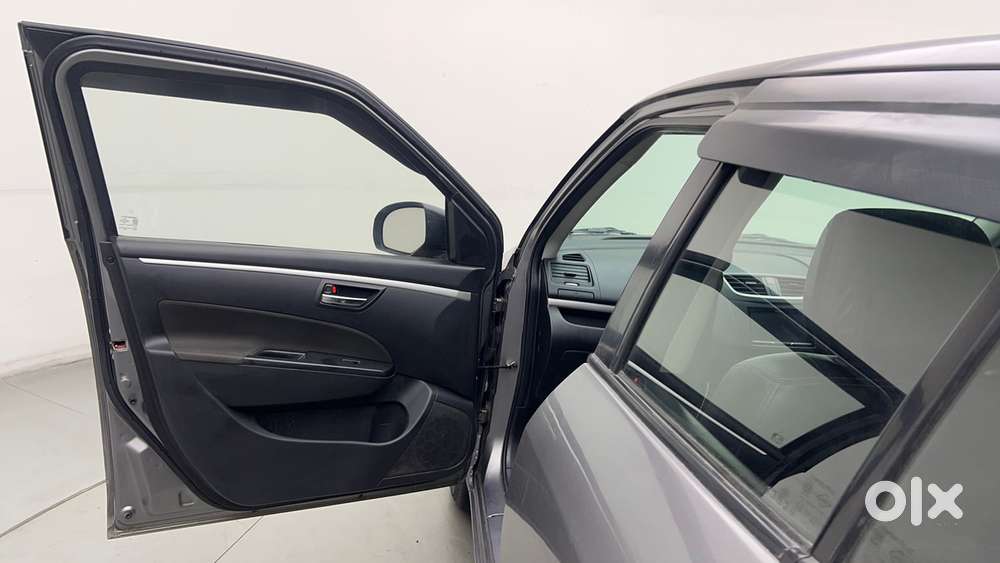 Maruti Suzuki Swift Vvt Vxi, 2016, Petrol