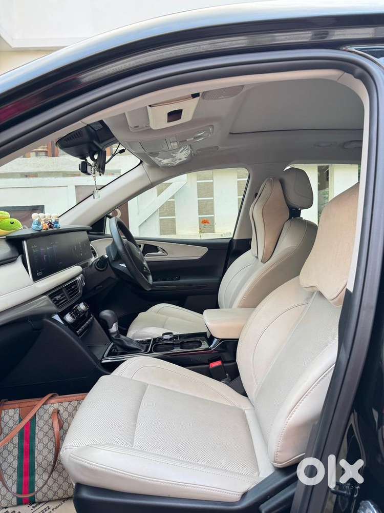 Mahindra Xuv700 2024 Diesel 14600 Km Driven