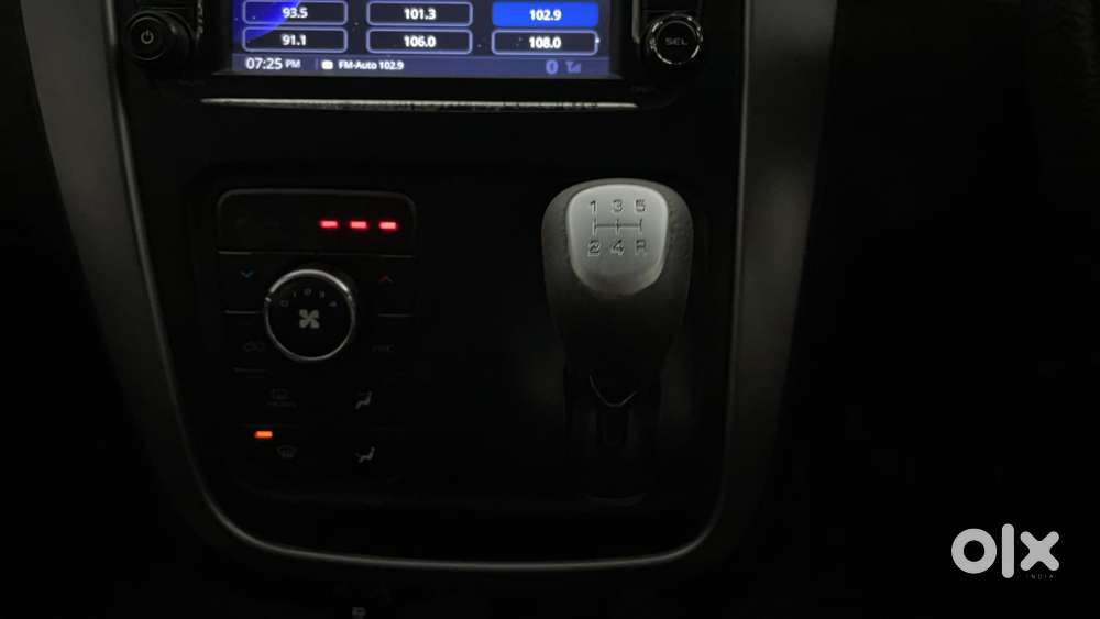 Mahindra Kuv100 Nxt 1.2 K8 Petrol 6 Str, 2017, Petrol