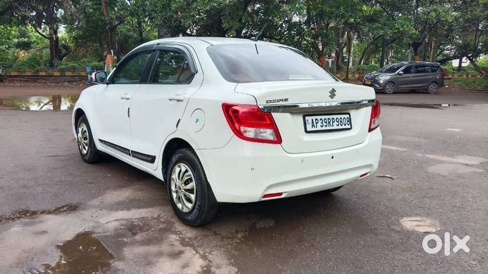 Maruti Suzuki Dzire 1.2 Vxi, 2022, Petrol