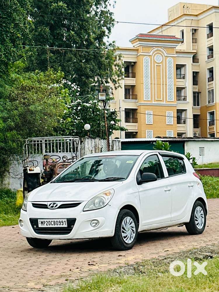 Hyundai I20 Petrol Manual 2010