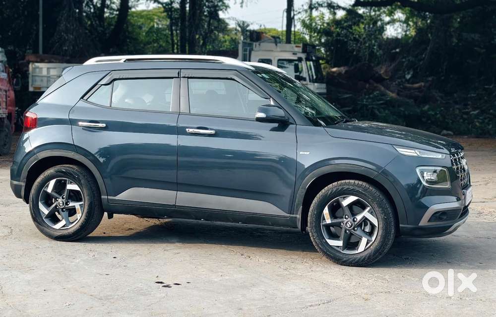 Hyundai Venue Sx+ At, 2021, Petrol