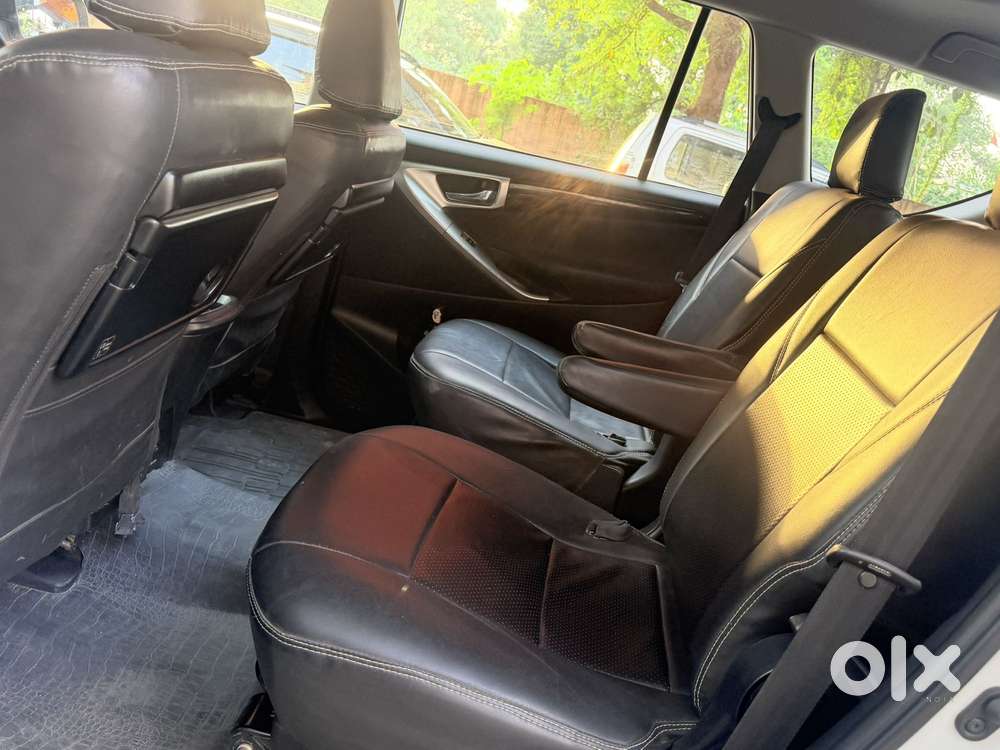 Toyota Innova Crysta 2.4 V 7 Str, 2022, Petrol