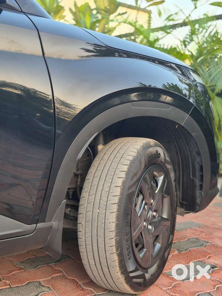 Hyundai Venue 1.2 S (o), 2024, Petrol