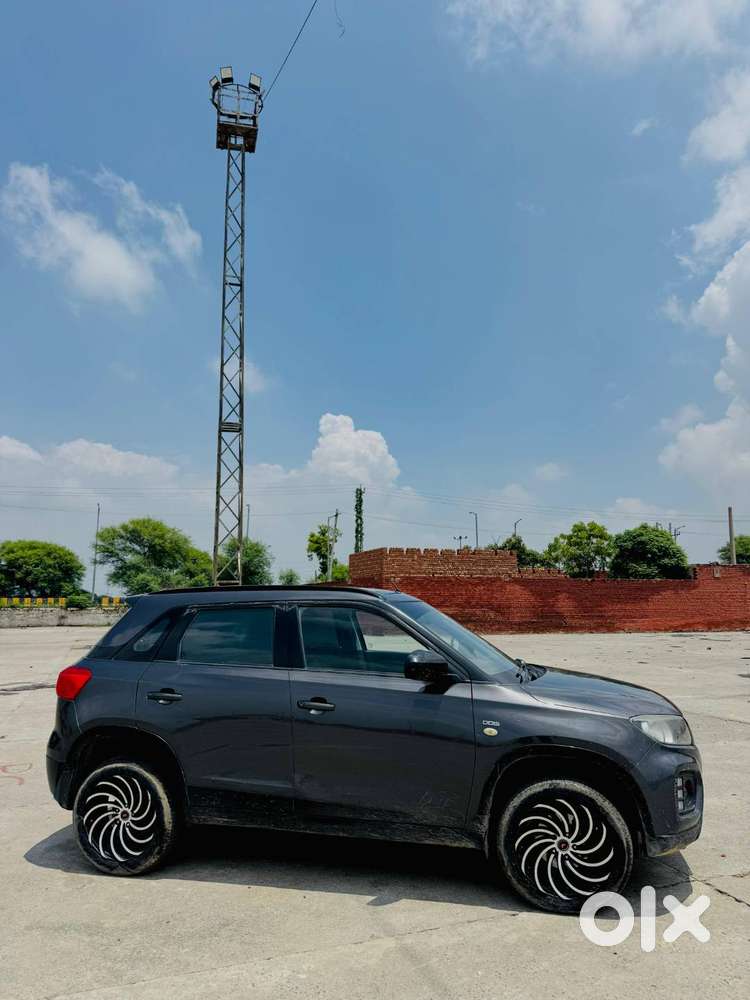 Maruti Suzuki Brezza 2017 Diesel Well Maintained
