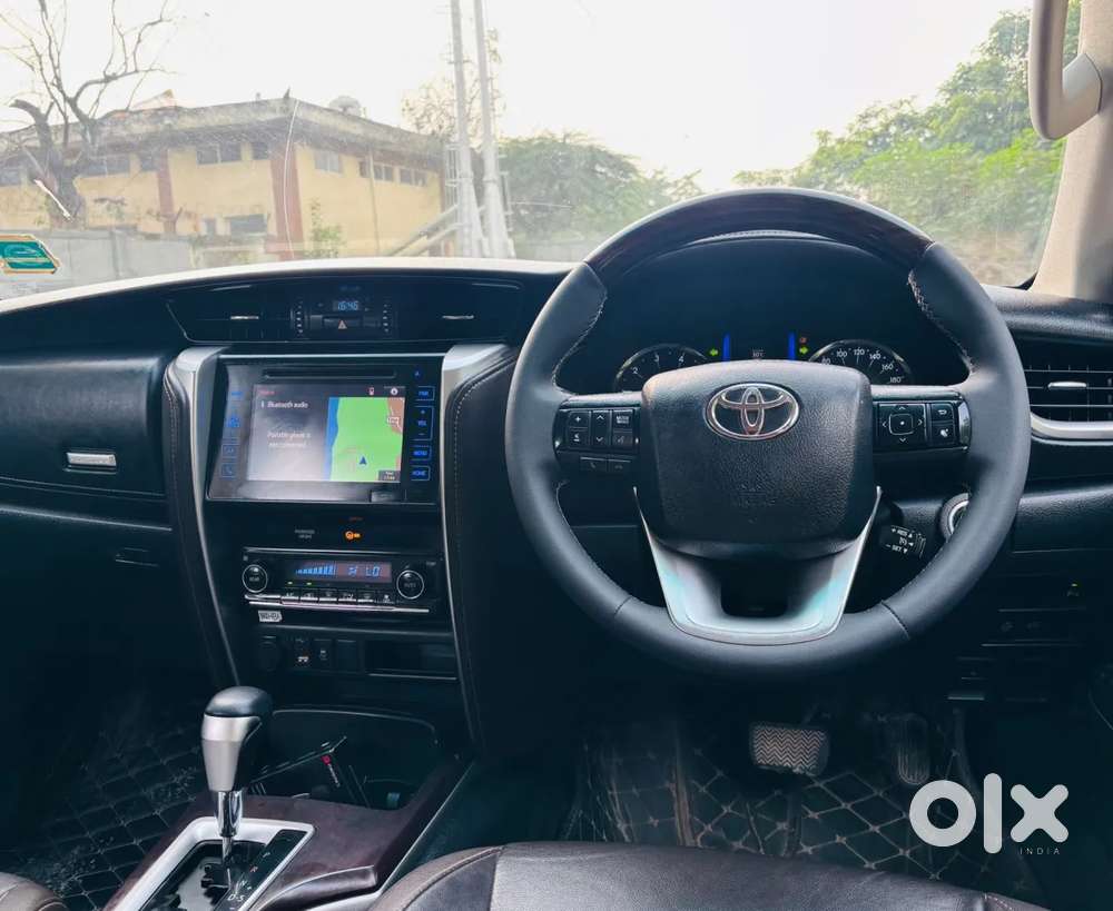 Toyota Fortuner 4x2 At, 2016, Diesel