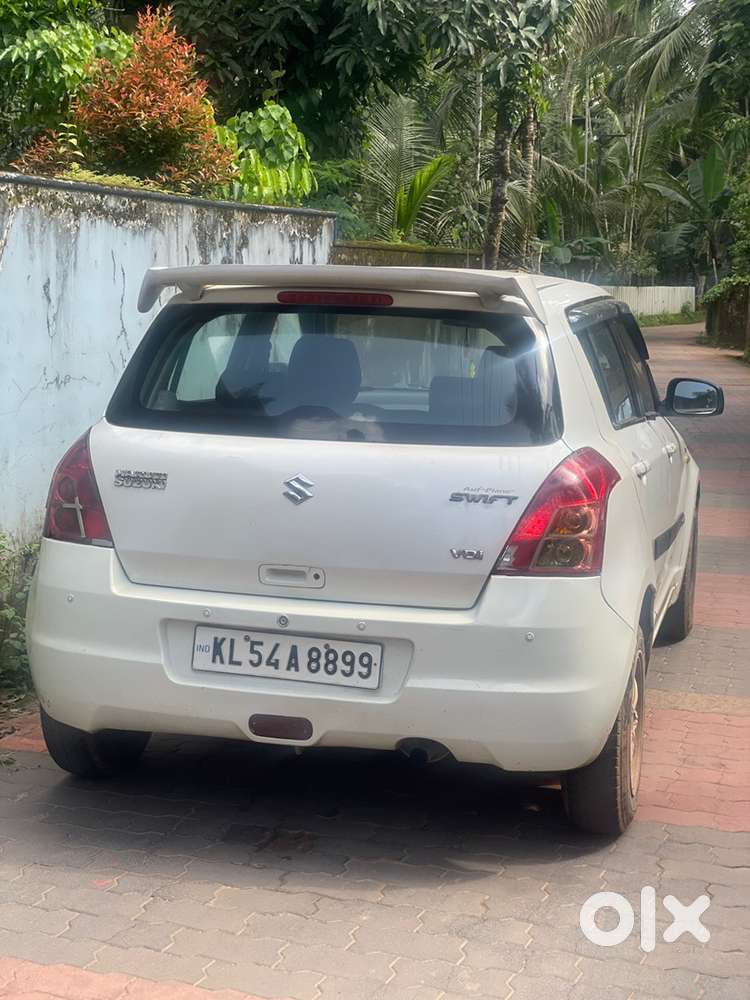 Maruti Suzuki Swift 2010 Diesel 140000 Km Driven