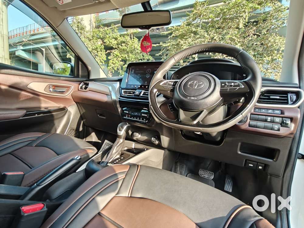 Toyota Urban Cruiser Taisor V 1.0 Petrol At, 2025, Petrol