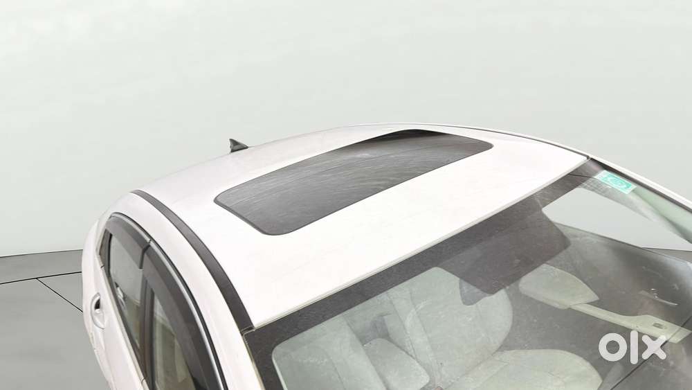 Hyundai Verna 1.5 Sx (o) Vtvt, 2023, Petrol