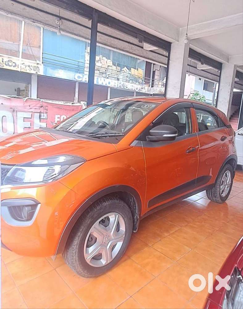 Tata Nexon 1.2 Revotron Xma Amt, 2018, Petrol