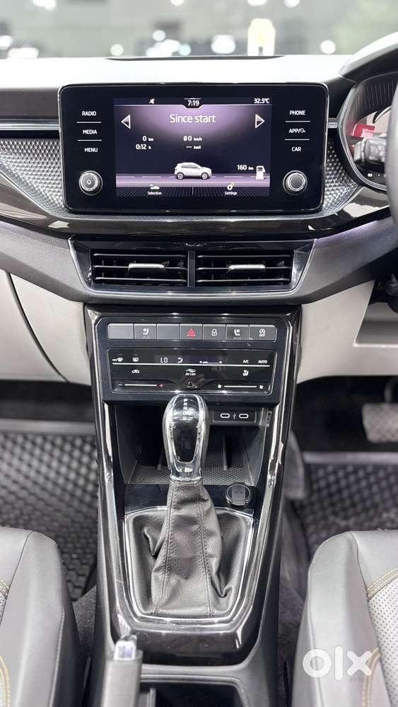 Skoda Kushaq 1.0 Tsi Style At (6 Airbags), 2022, Petrol