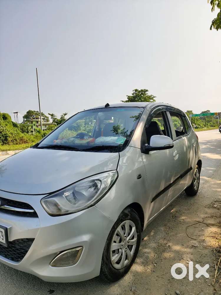 Hyundai I10 Sportz 2012 Car
