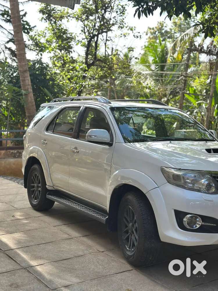 Toyota Fortuner 2015