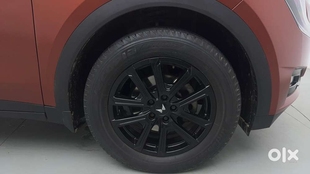 Mahindra Xuv700 2.0 Ax 7 Petrol At Luxury Pack Str, 2024, Petrol