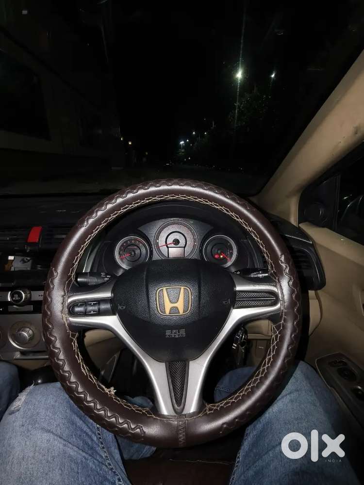 Honda City 1.5 V 2011