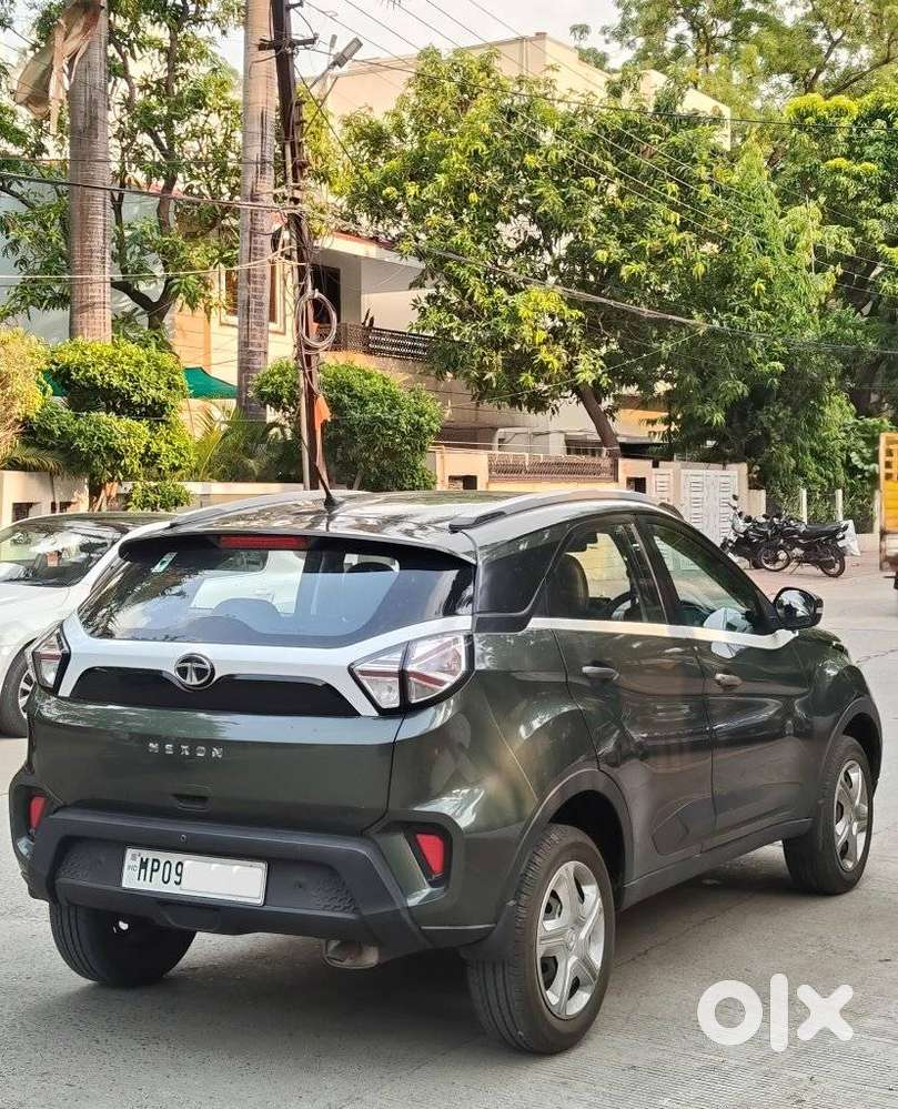 Tata Nexon 1.2 Revotron Xm (s), 2022, Petrol