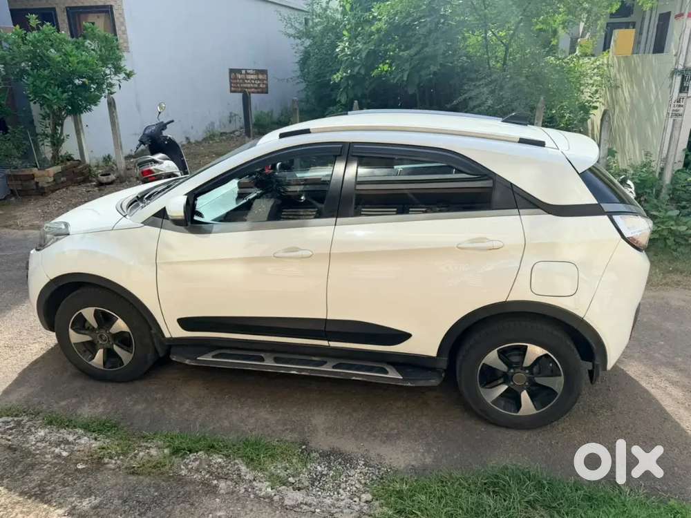 Tata Nexon 2018 Diesel 180000 Km Driven,