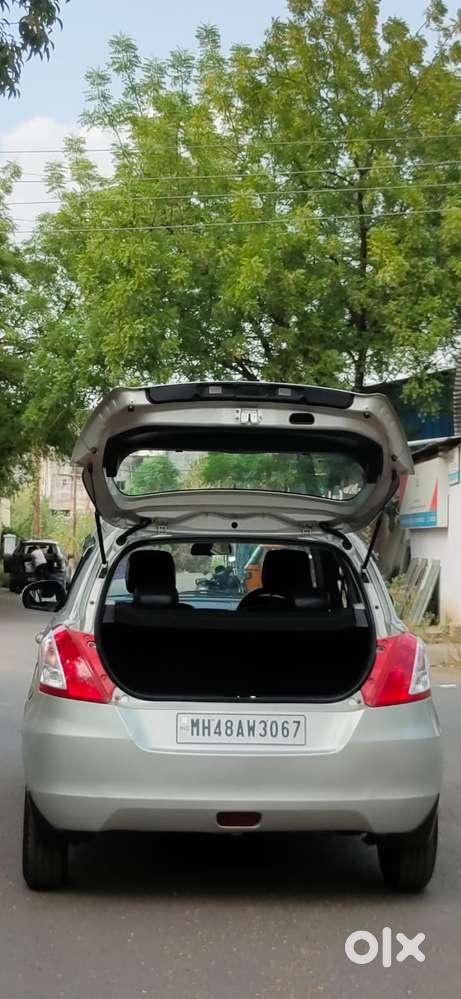 Maruti Suzuki Swift Vxi + Manual, 2017, Petrol