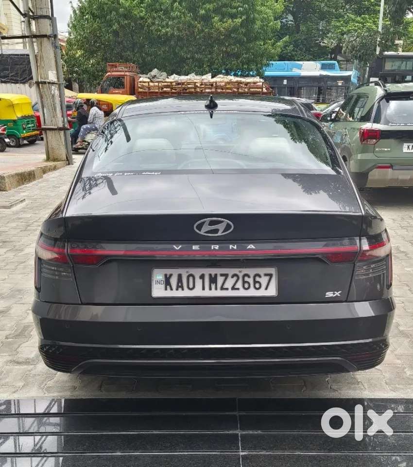 Hyundai Verna 1.5 Sx (o) Vtvt, 2023, Petrol