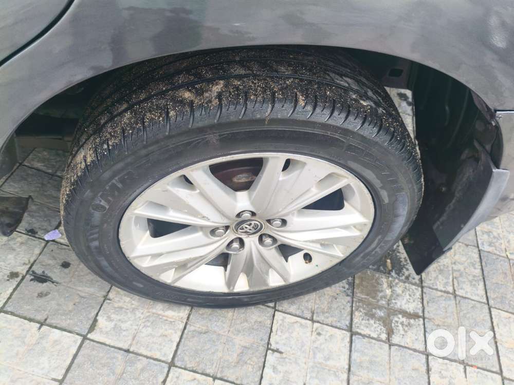 Toyota Innova Crysta 2.8 Z, 2016, Diesel