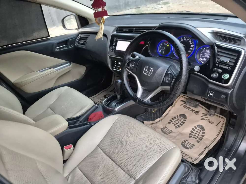 Honda City Vx Cvt Sunroof 
Petrol
Bs4 Norms