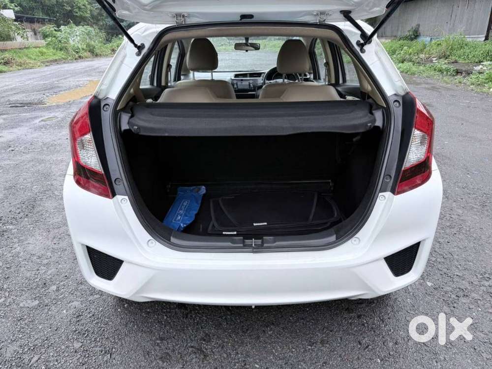 Honda Jazz V Mt Privilege, 2017, Petrol