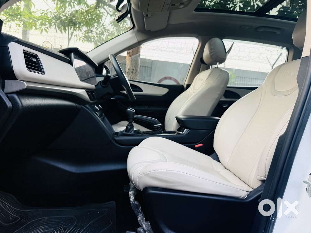 Mahindra Xuv700 2.2 Ax 7 Diesel Mt Str, 2022, Diesel