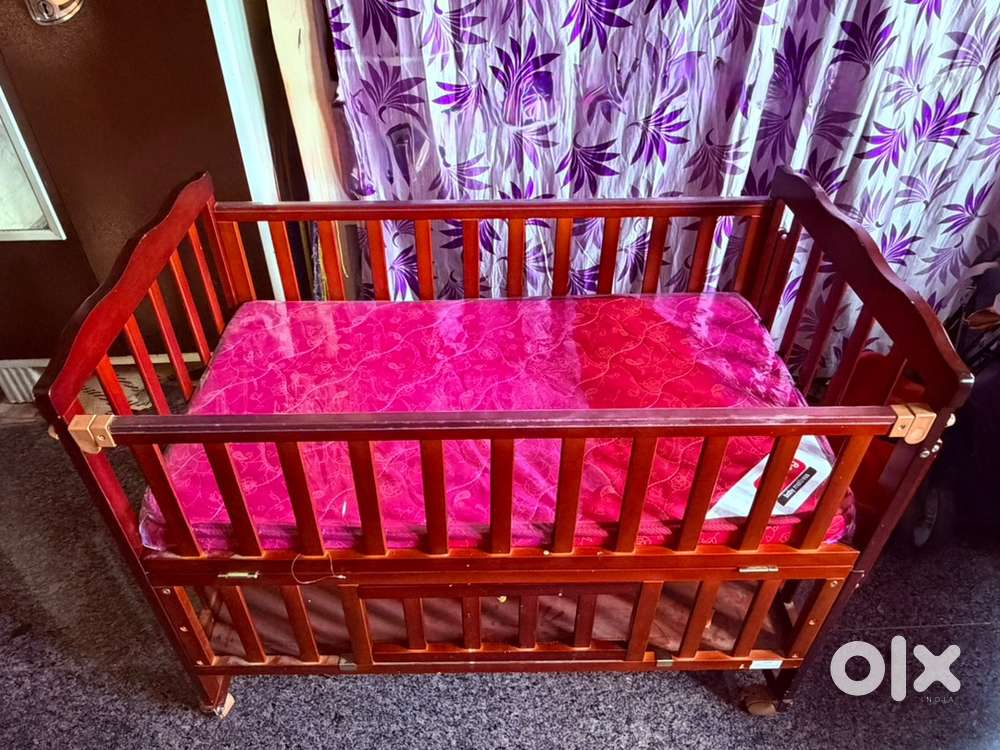 Babyhug montana Wooden Cot Cum Rocker with baby matress