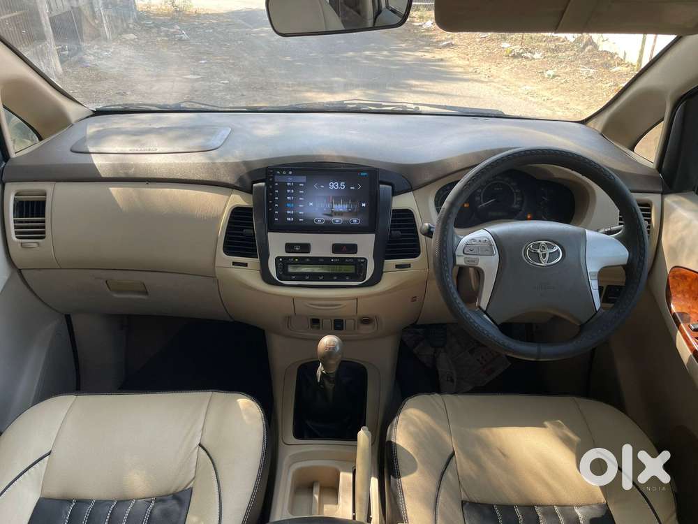 Toyota Innova 2.5 Ev Diesel Ps 8 Seater Bsiii, 2013, Diesel