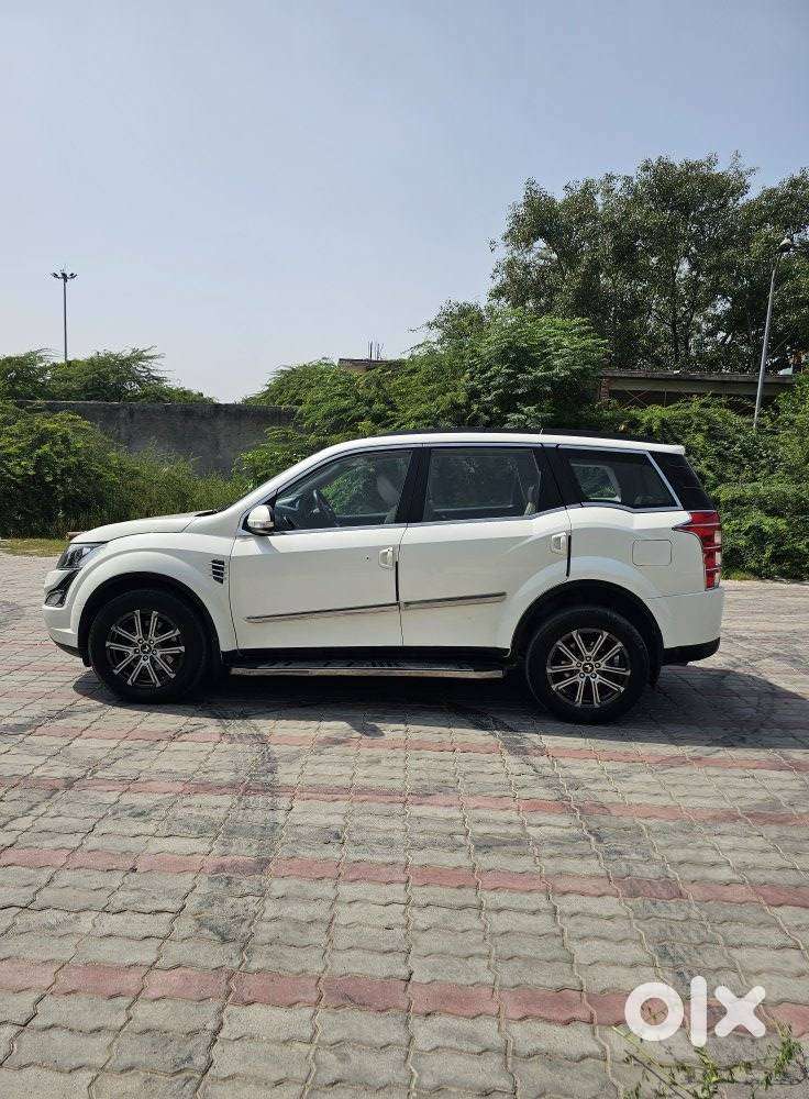 Mahindra Xuv500 W9 At 1.99, 2018, Diesel