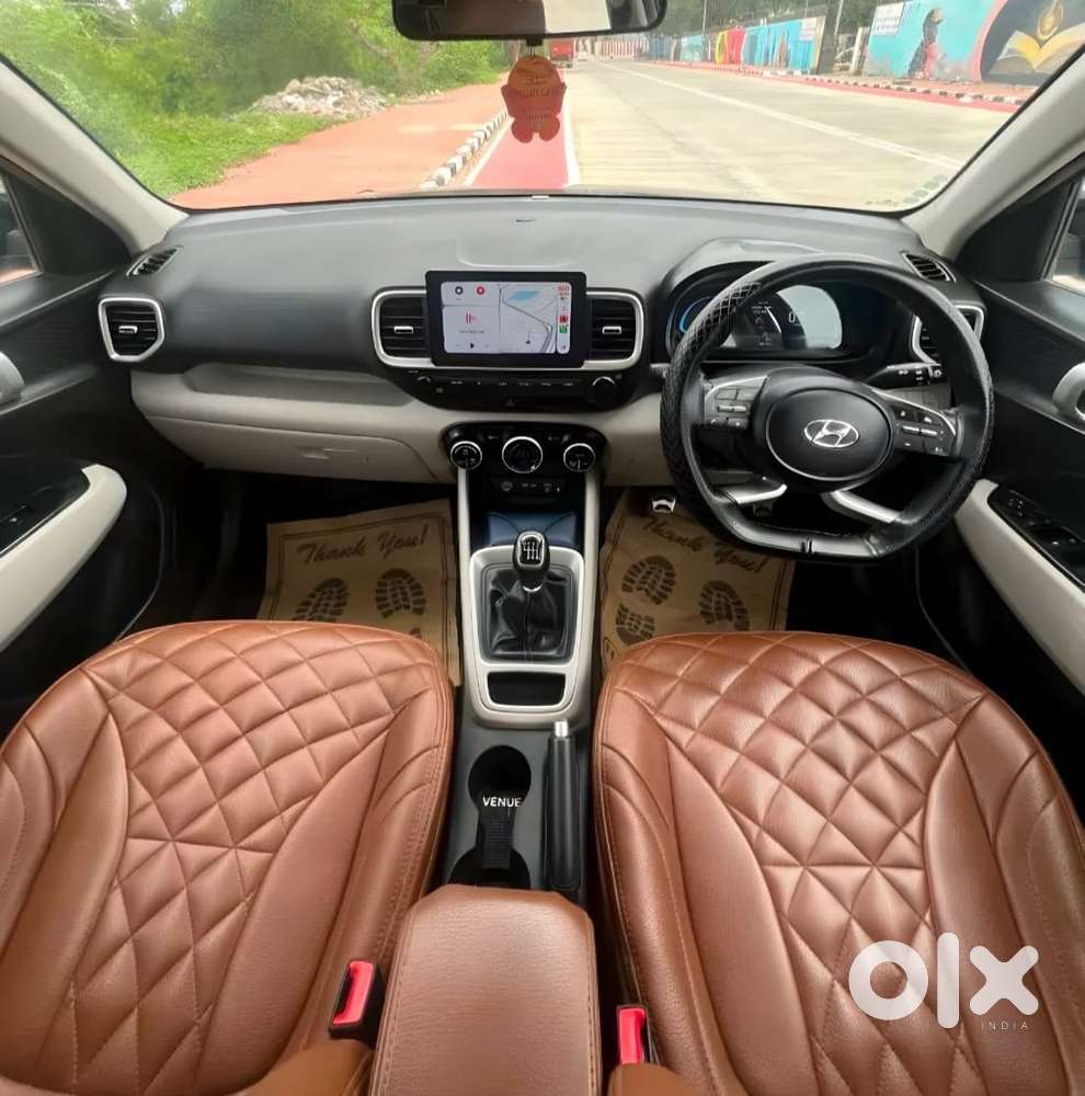 Hyundai Venue Sx Mt, 2023, Petrol