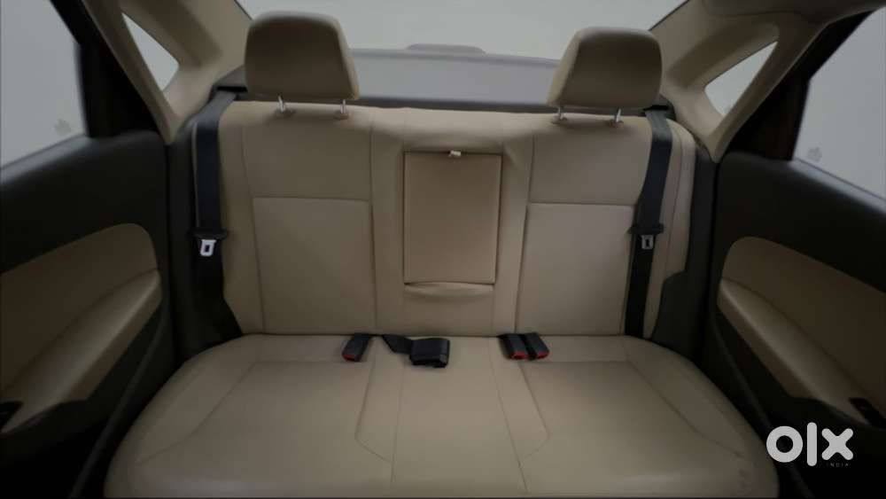 Volkswagen Vento 2010-2013 Petrol Highline, 2015, Petrol