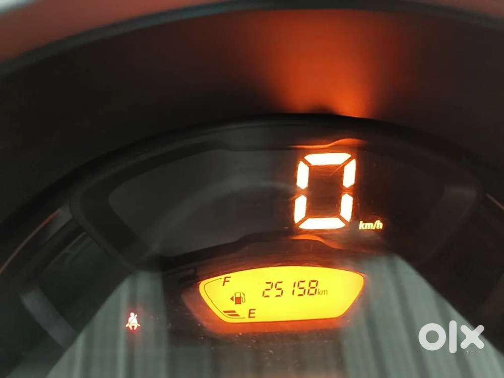 Maruti Suzuki Spresso Vxi+,25000kms Driver ,all Company Accoriess