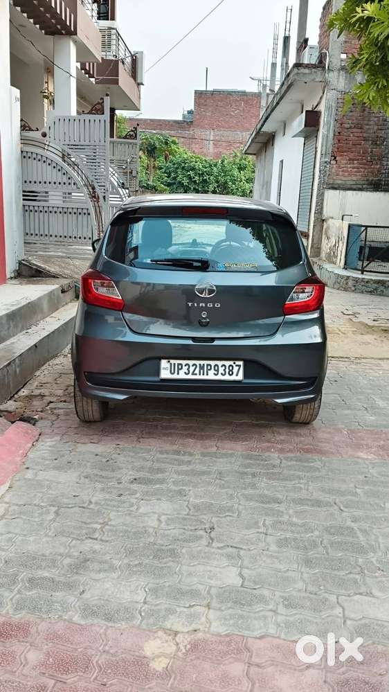 Tata Tiago Xz Plus 2022 Petrol Dual-tone