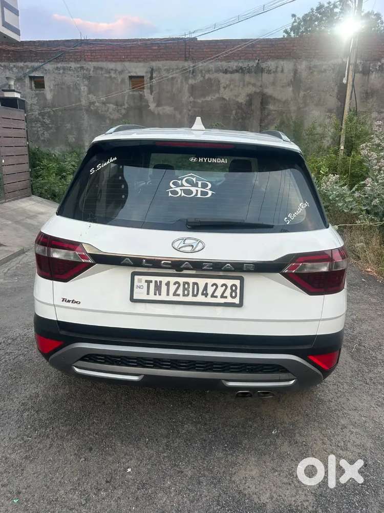 Hyundai Alcazar 2024 Petrol Well Maintained