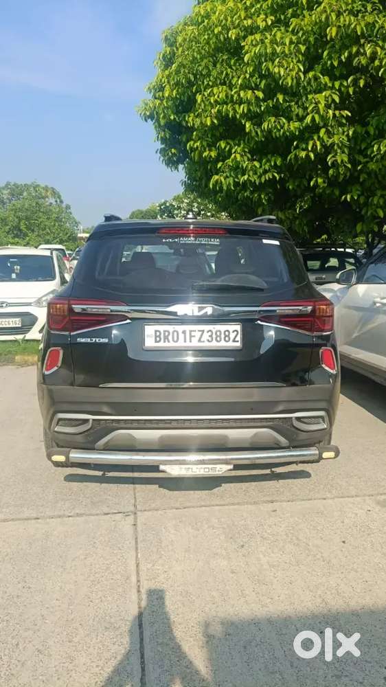 Kia Seltos Petrol Htx 2023 35k Km Driven With Service Record.