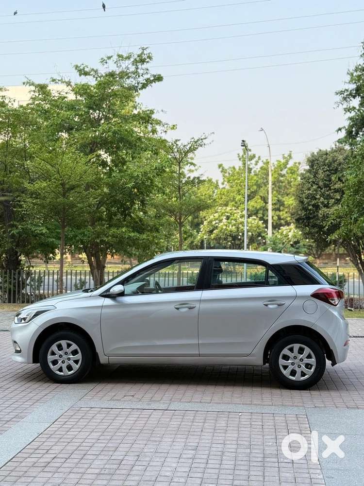 Hyundai I20 Sportz 1.2 Bs-iv, 2017, Petrol