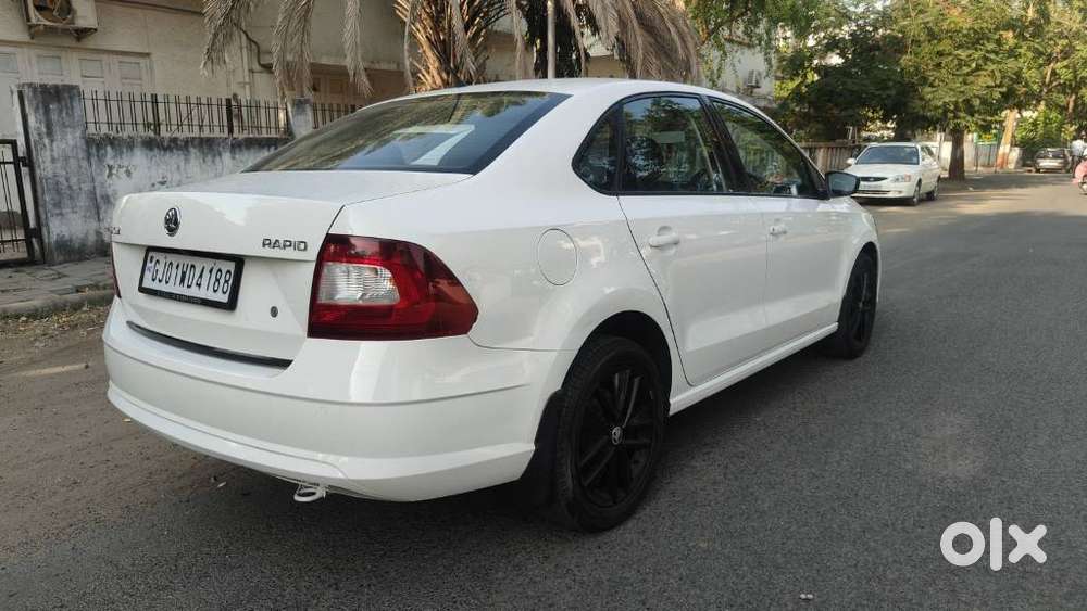 Skoda Rapid 1.0 Ambition Tsi At, 2021, Petrol