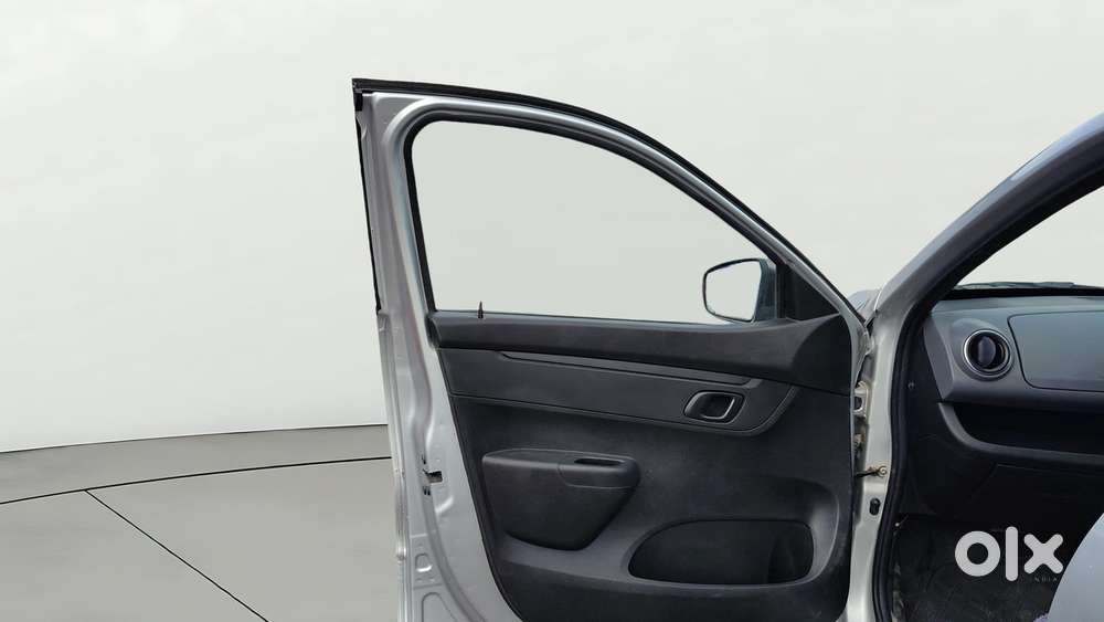 Renault Kwid 2019-ongoing 1.0 Rxt (o), 2017, Petrol