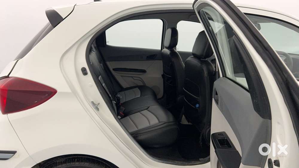 Tata Tiago 1.2 Revotron Xt Option, 2025, Petrol