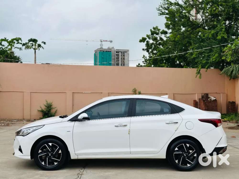 Hyundai Verna 1.5 Sx (o) Diesel At, 2022, Diesel