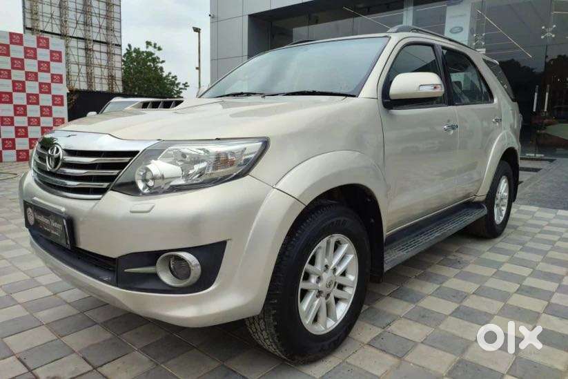 Toyota Fortuner 3.0 4x4 Manual, 2012, Diesel