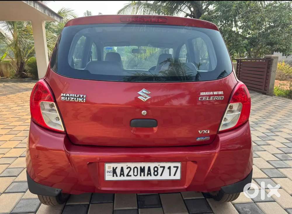 Need And Clean Showroom Maintenance Vicle