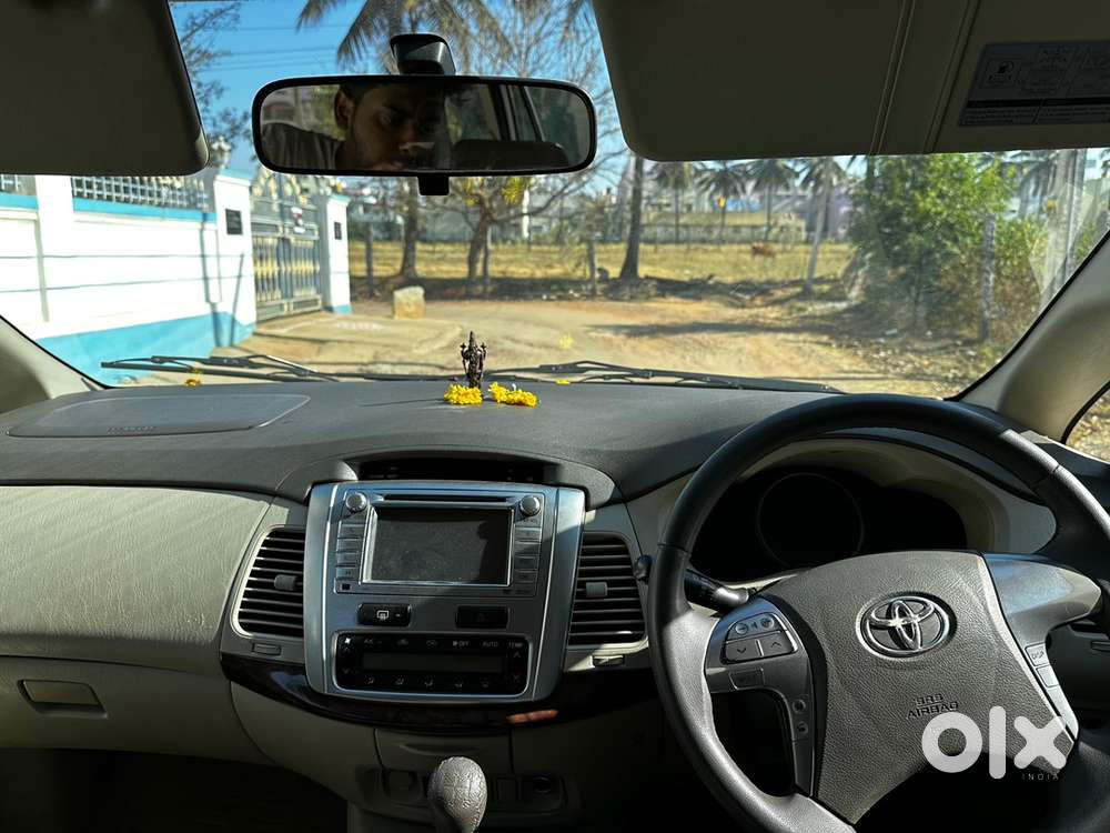 Toyota Innova Diesel 2014