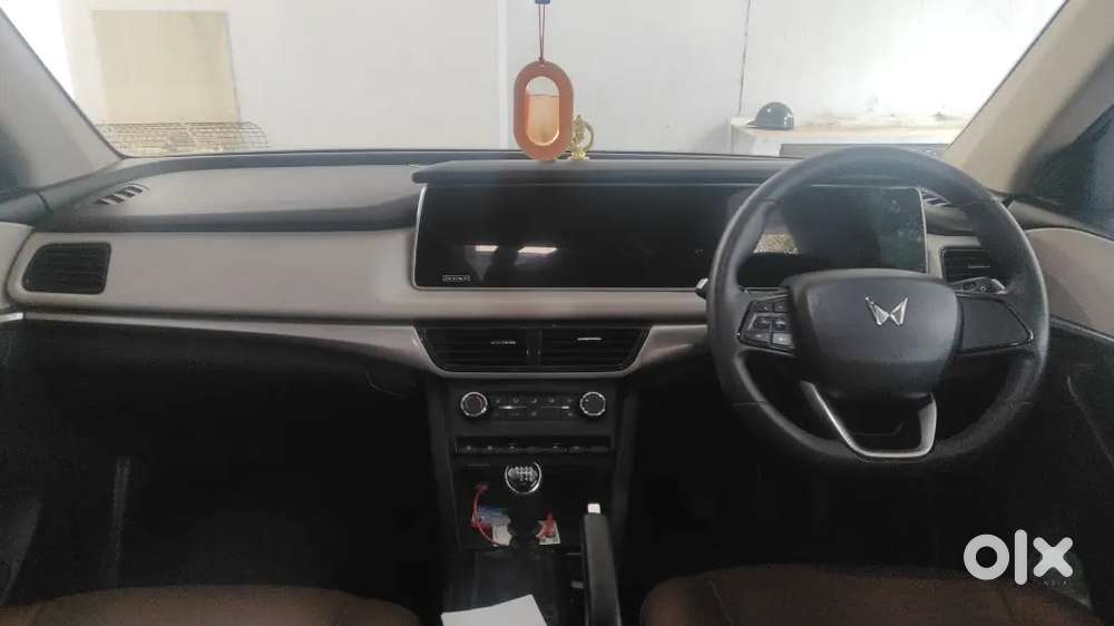 Mahindra Xuv700 2022 Petrol Good Condition